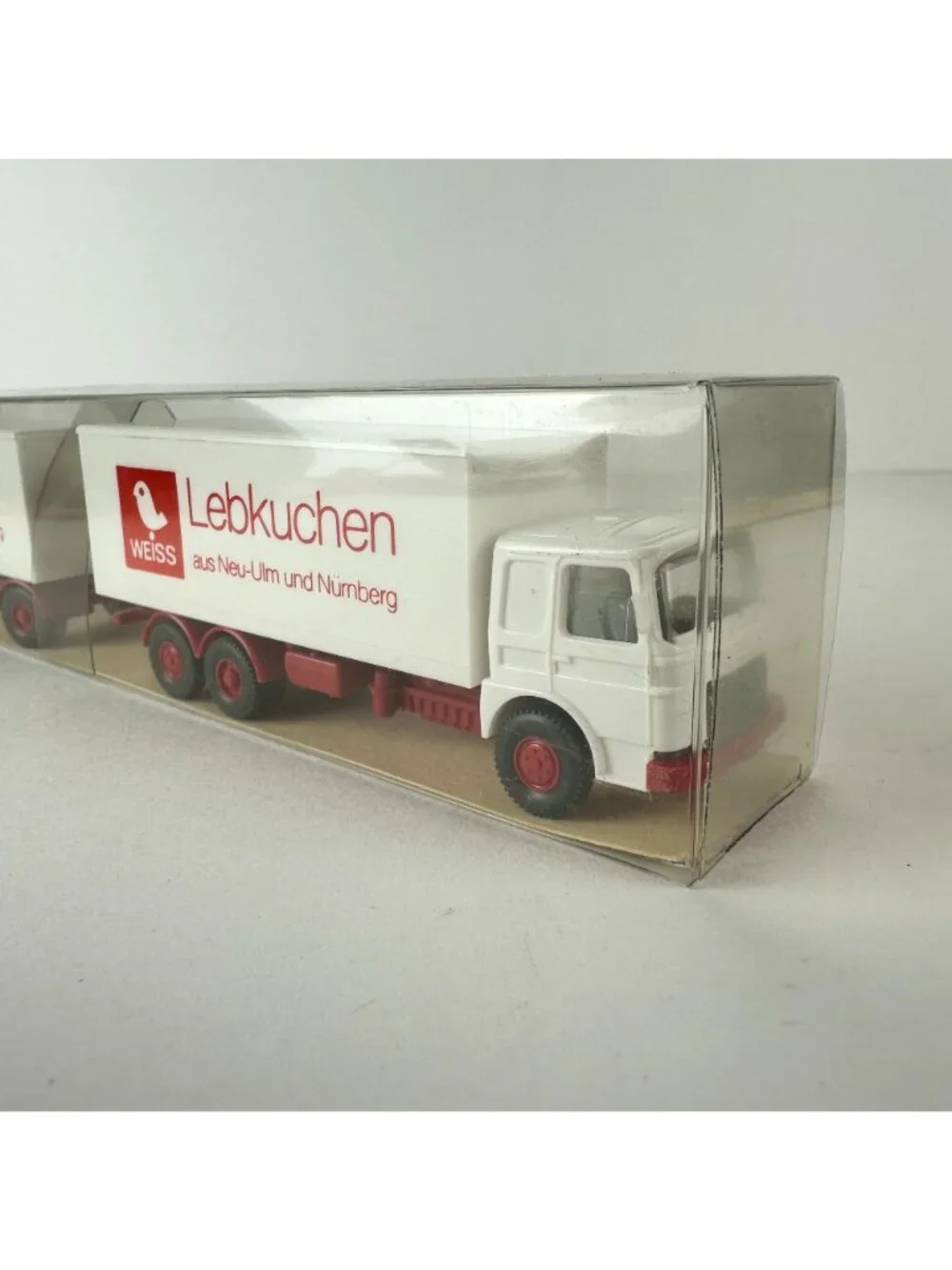 Wiking MAN-Büssing Fernlastzug Model Truck In Box